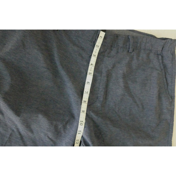 Greg Norman Golf Shorts Men's Sz 38 Blue/Gray Tech Cargo Leg Pocket Performance - Picture 7 of 11